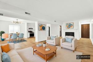 featured image of 927 N Macomb St