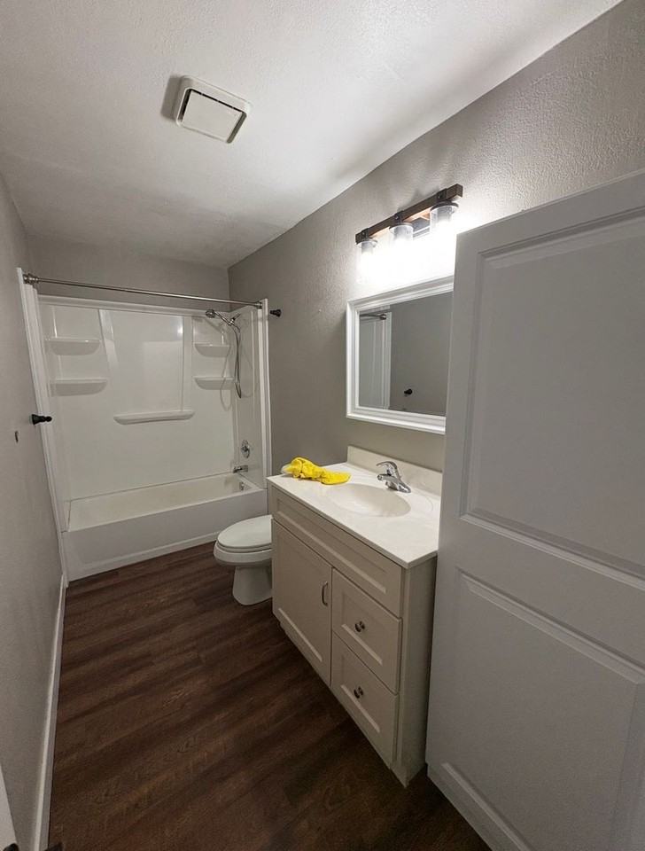 5223 Gebhard Rd - Photo 4 of 8