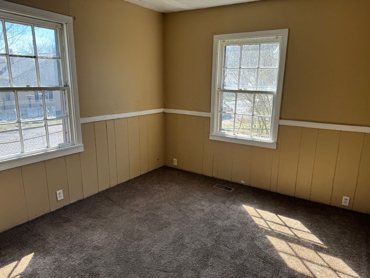 6 E Wilkinson Ave - Photo 3 of 9