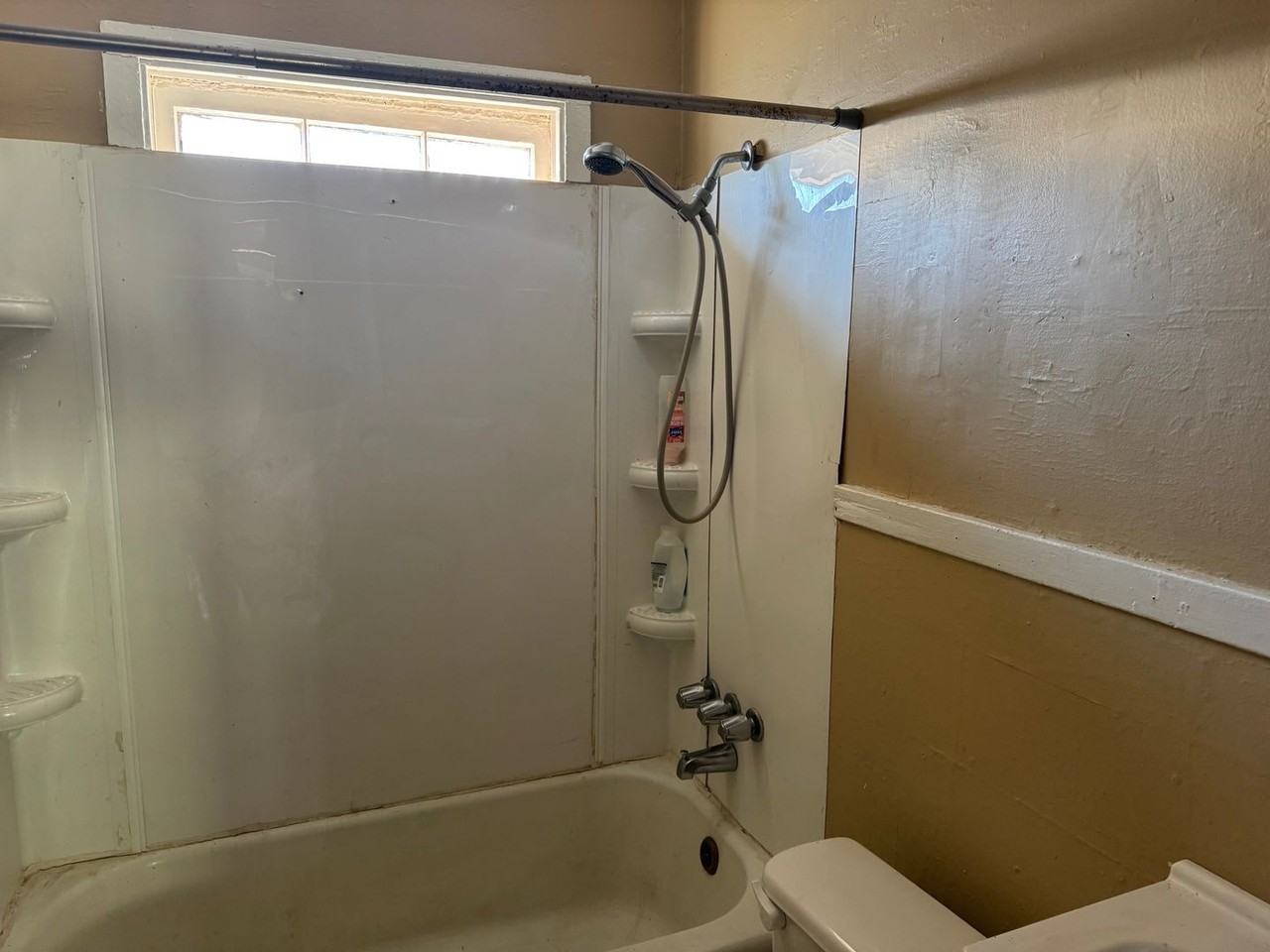 6 E Wilkinson Ave - Photo 4 of 9