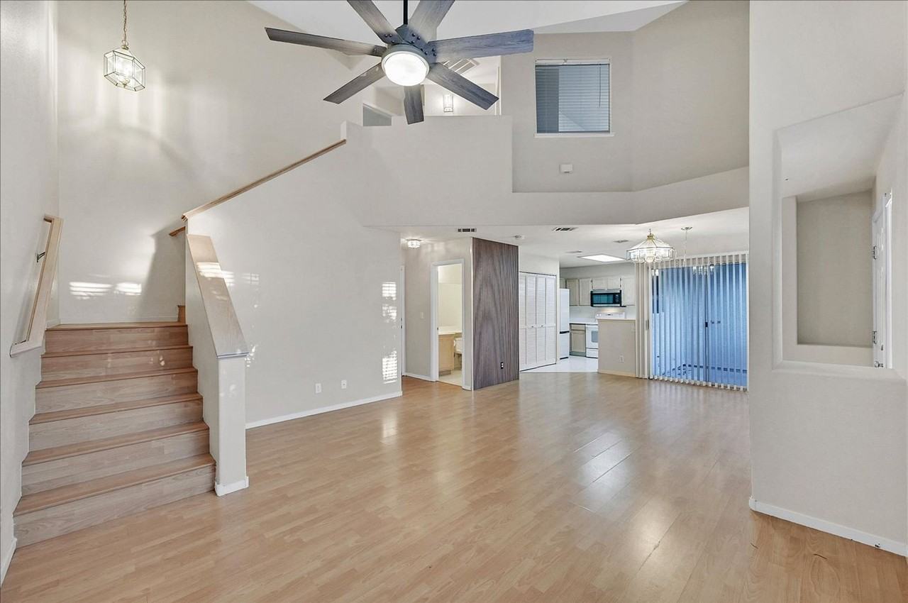 1029 Allure Dr - Photo 2 of 25