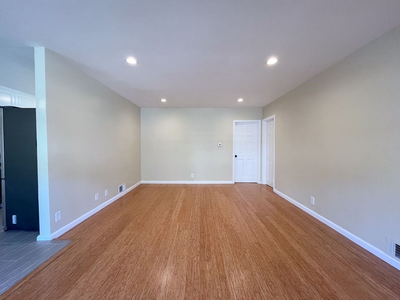 3910 Coco Ave - Photo 6 of 39