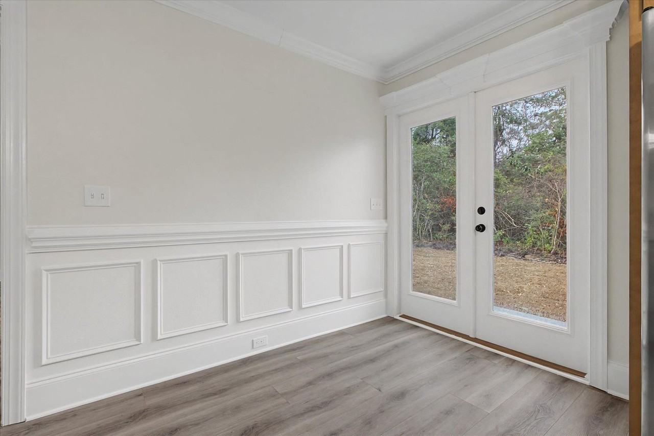 26 Oneida St - Photo 7 of 23