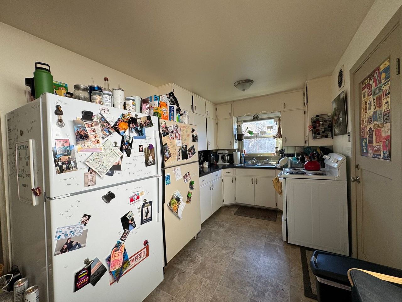 1120 23rd St - Photo 6 of 50