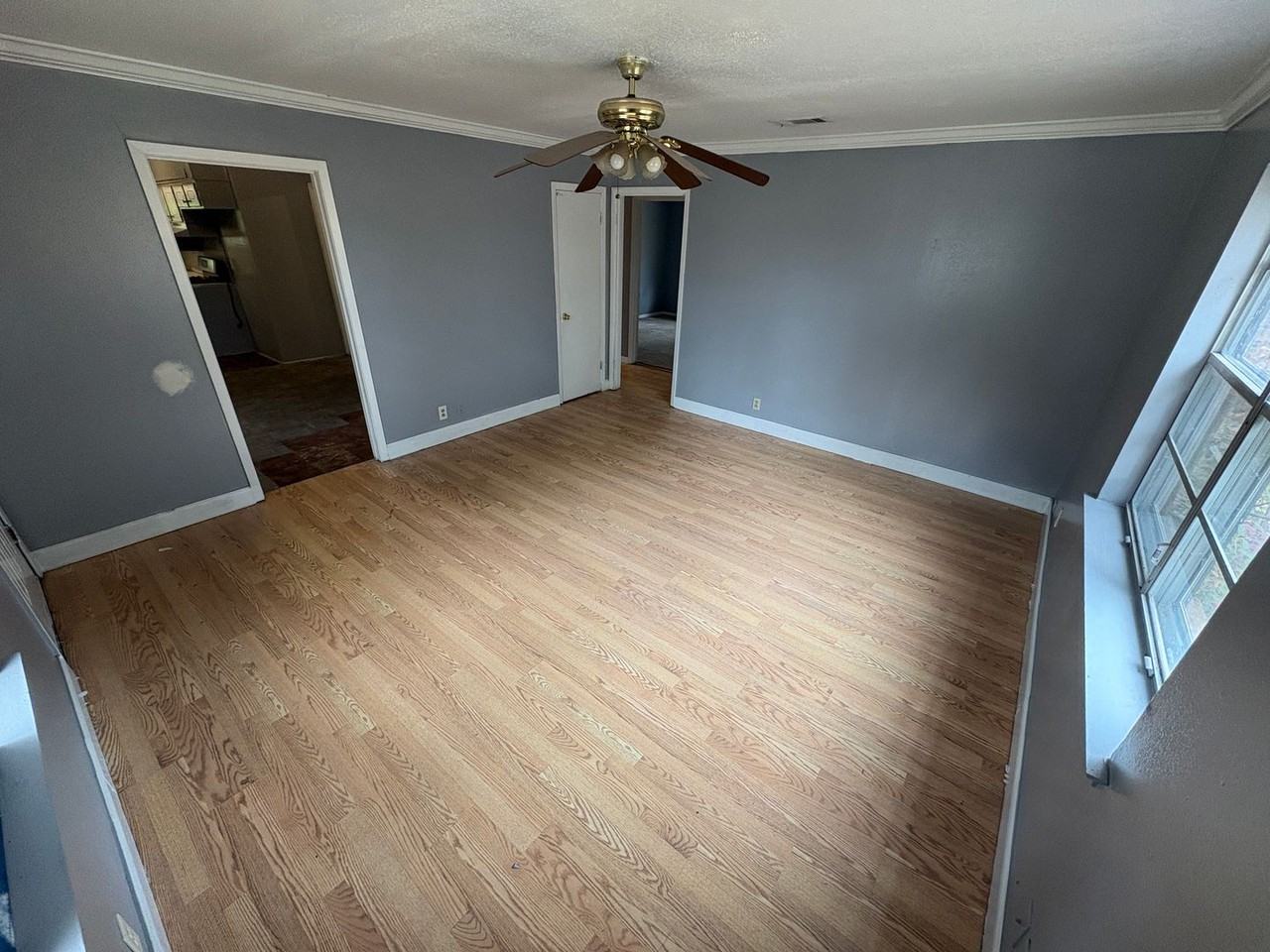 5526 Cross Timbers Dr - Photo 2 of 10