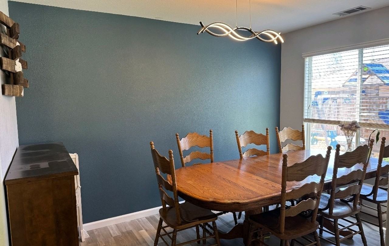 303 Rainbow Ct - Photo 5 of 7