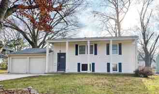 7715 W 96th Ter - Photo 1 of 1