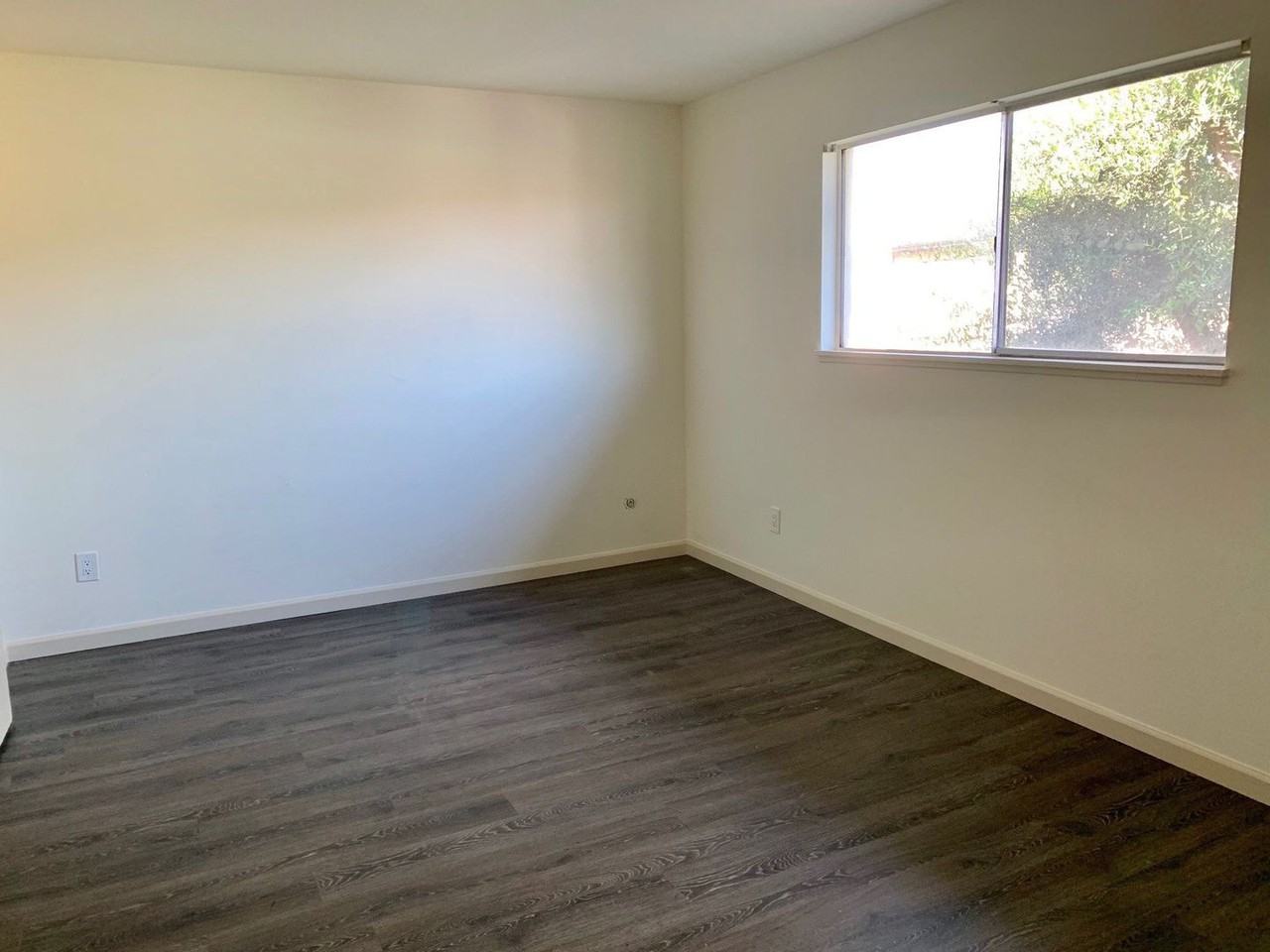 156 Archer St - Photo 7 of 11