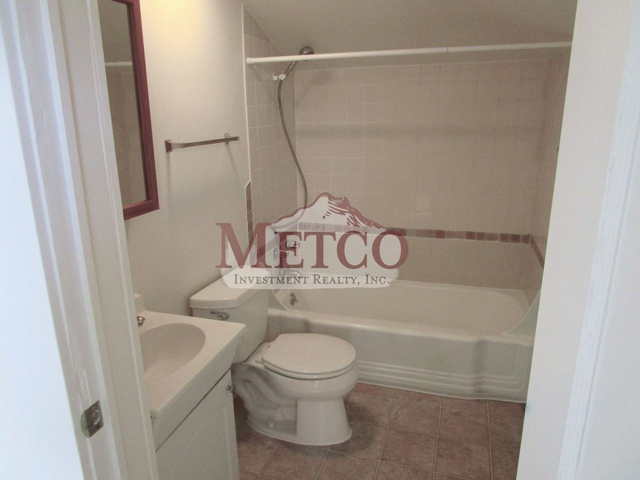 09901 - 4th St Apartments - Photo 7 of 14