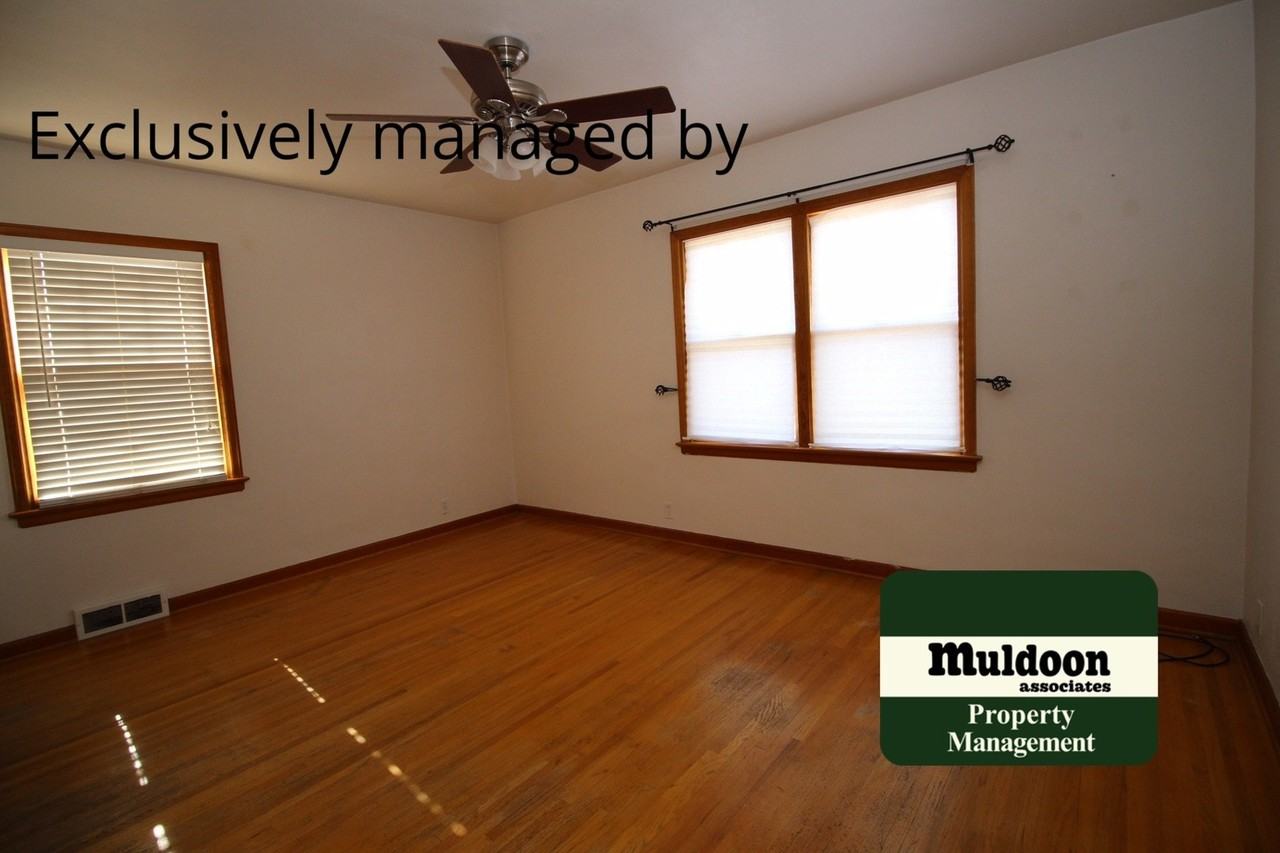 617 Minnequa Ave - Photo 2 of 10