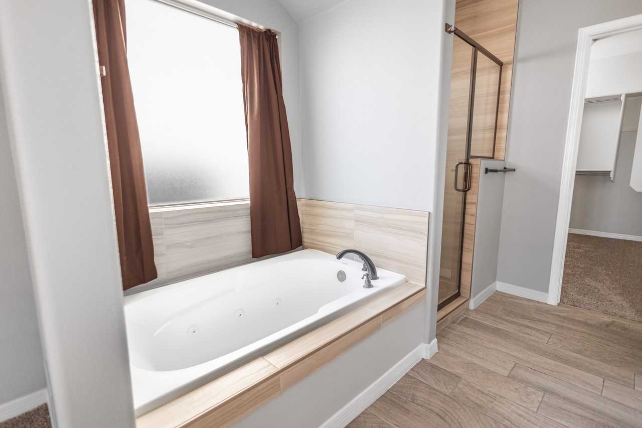 3135 Red Creek Dr - Photo 2 of 29