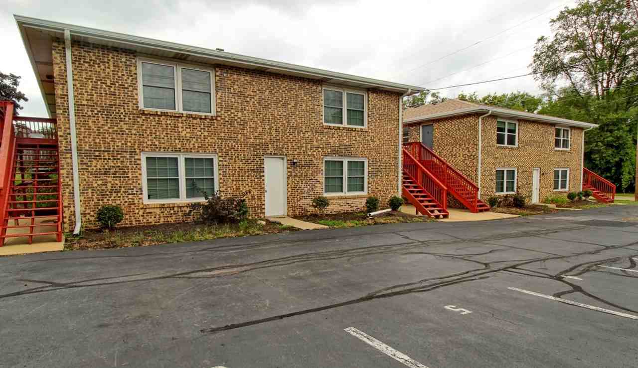 335 Ridgeview - Photo 2 of 5