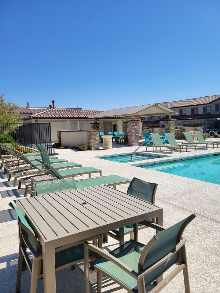 8705 Giant Causeway Ave - Photo 3 of 17