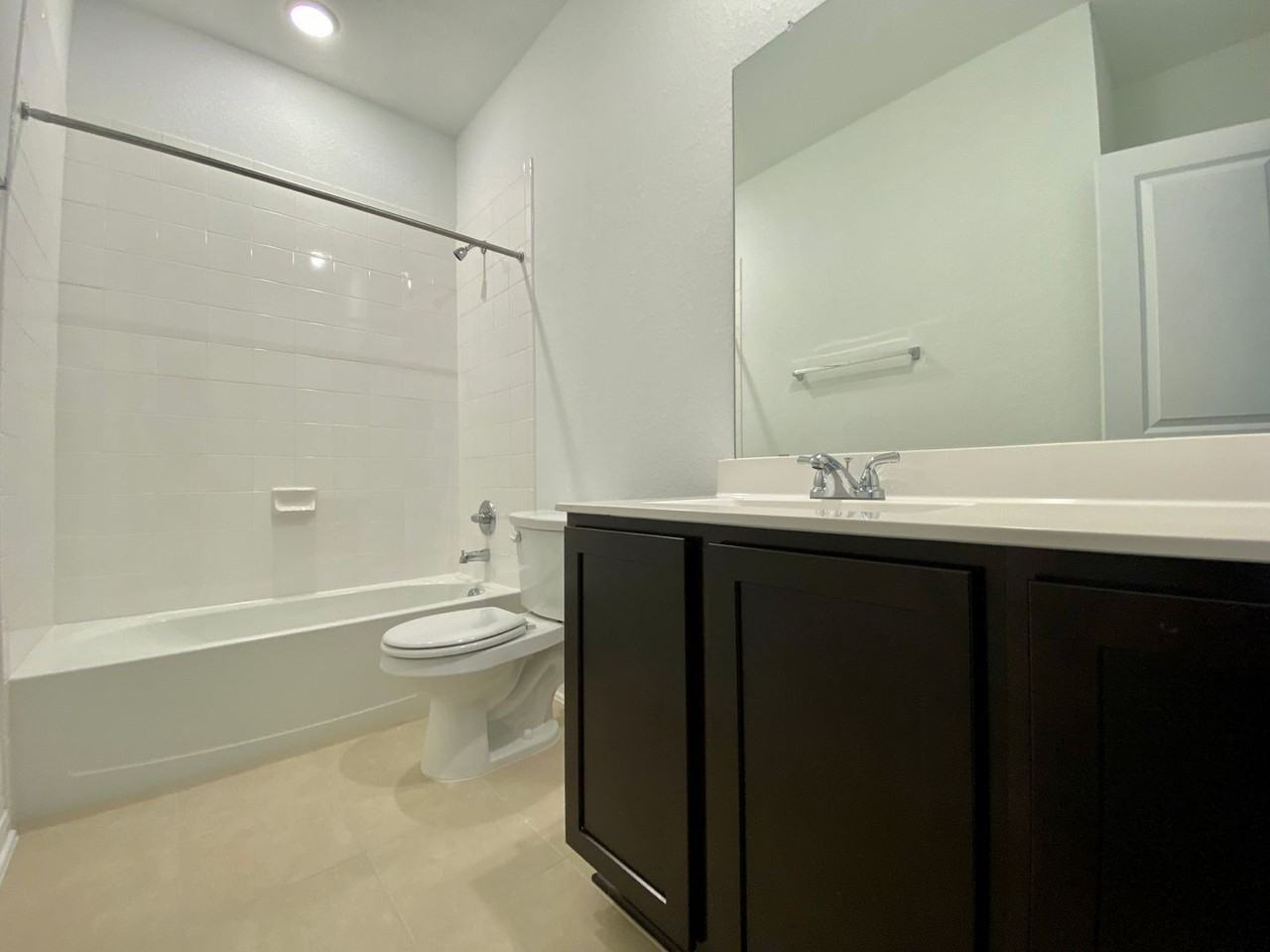 149 Biscayne Dr - Photo 7 of 35