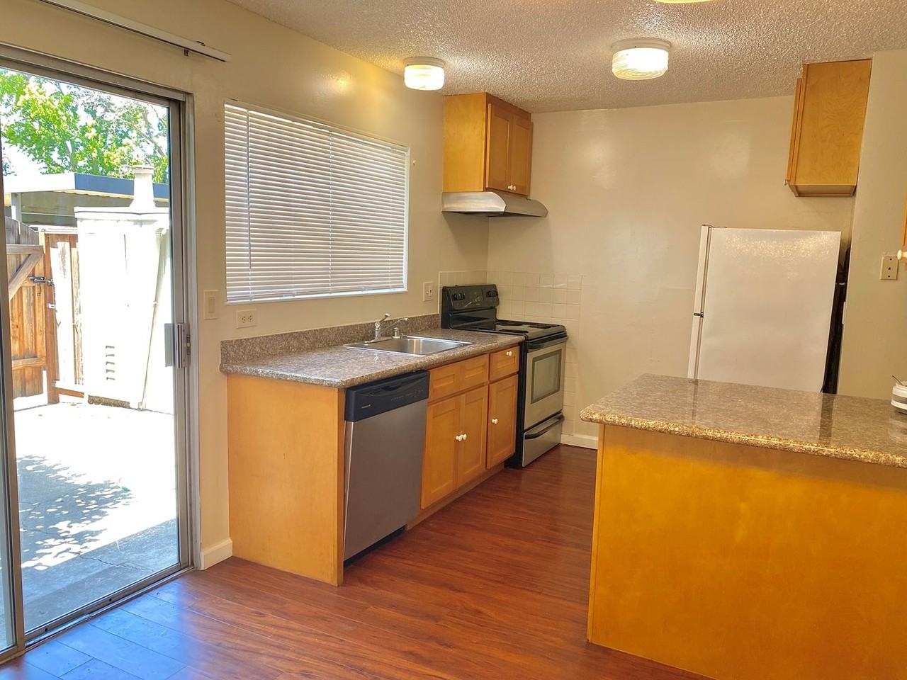 38016 Dover Cmn - Photo 5 of 9