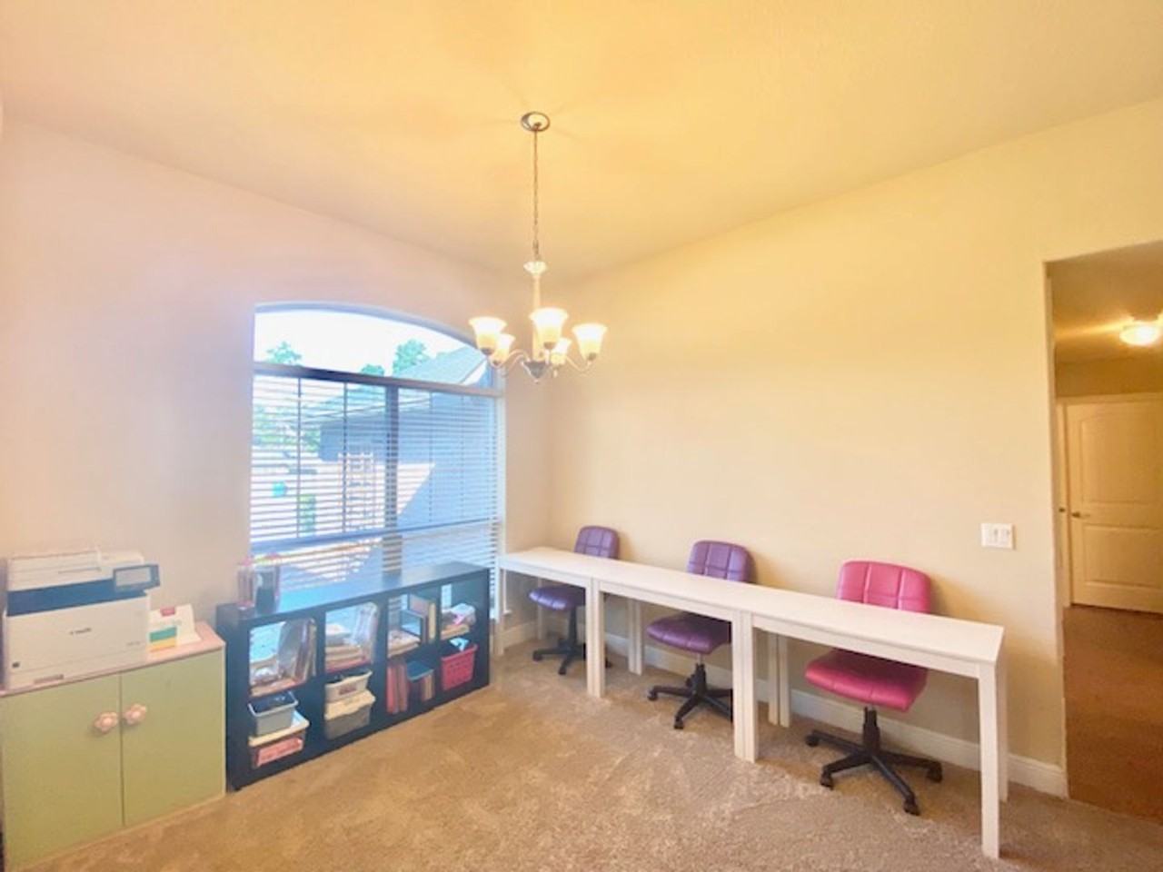 6040 Trestle St - Photo 6 of 24