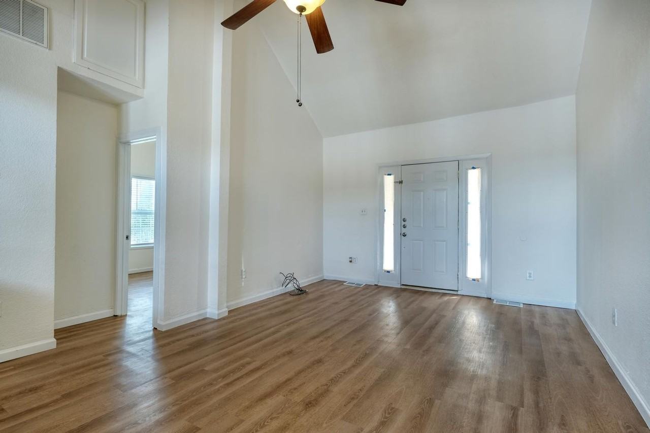 14708 Foy Dr - Photo 2 of 14