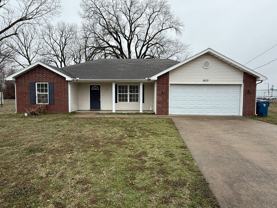 1603 Annie Baxter Ave - Photo 1 of 1