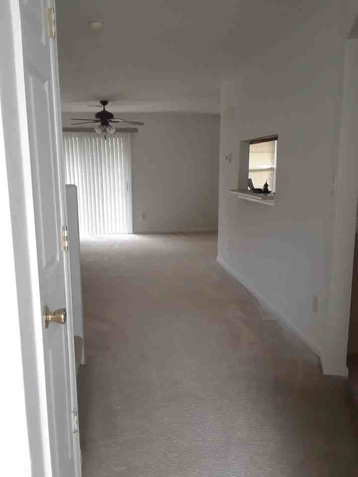 176 Squire Reach - Photo 3 of 37