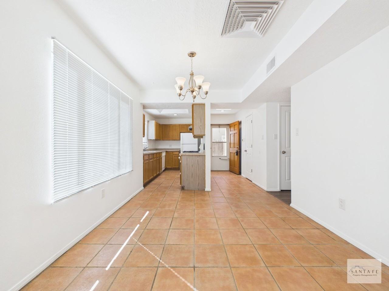 2104 Ridgeview Cir - Photo 6 of 23