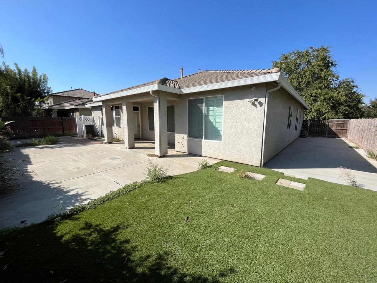 2933 W Harold Ct - Photo 4 of 36