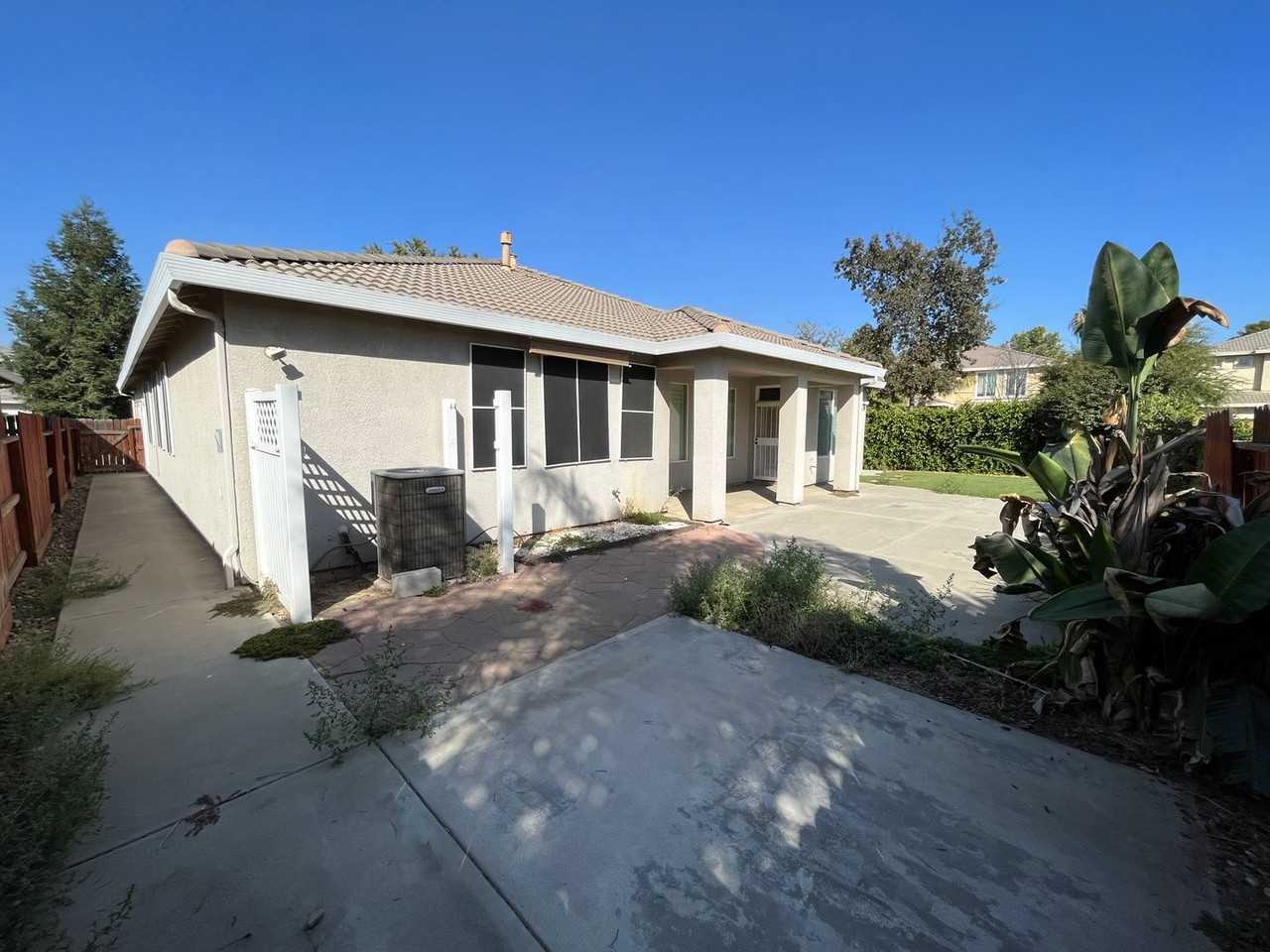 2933 W Harold Ct - Photo 5 of 36