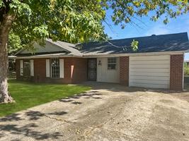 featured image of 1800 Fairlane Ave