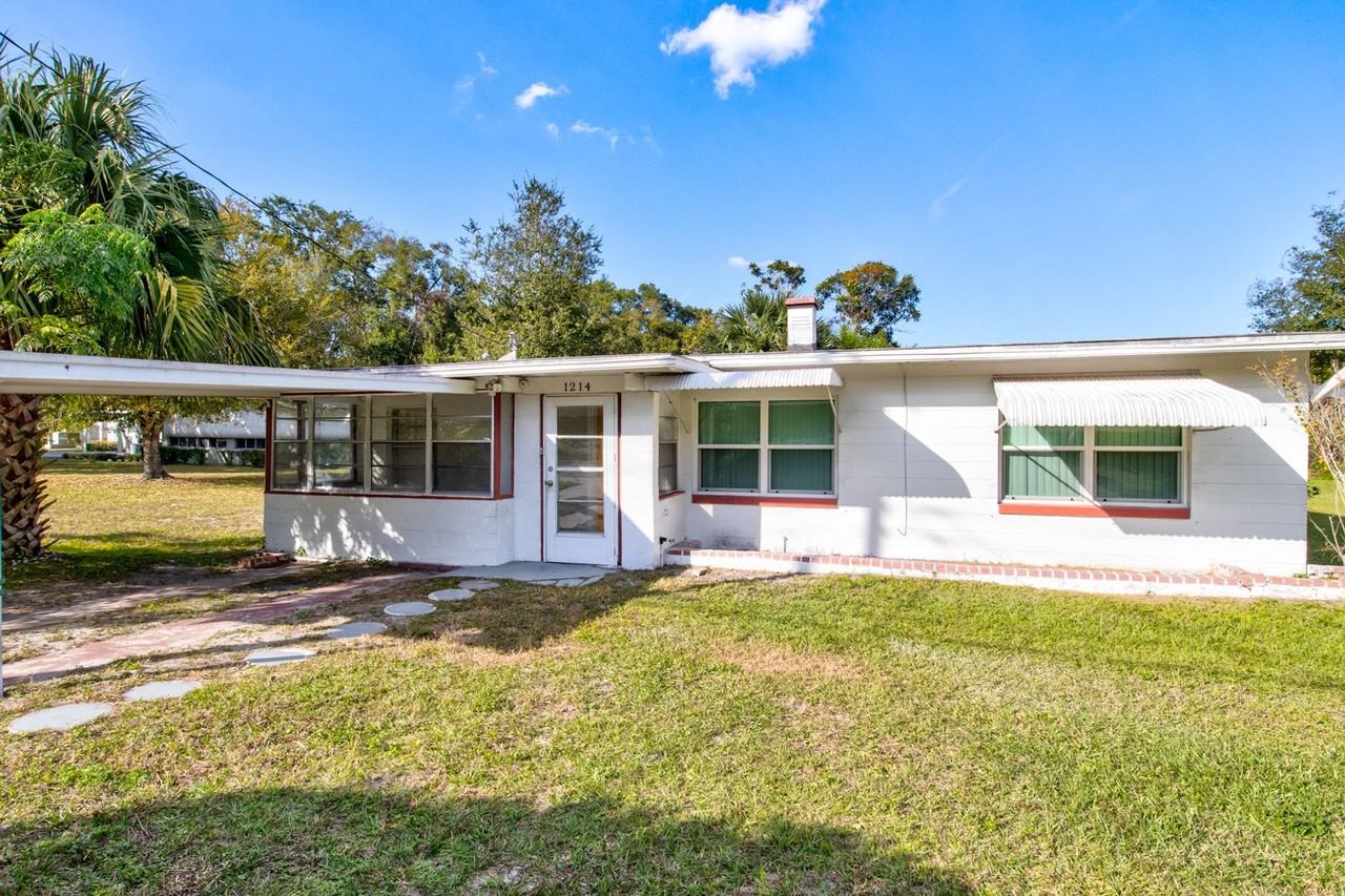 1214 Dunbar St - Photo 2 of 21