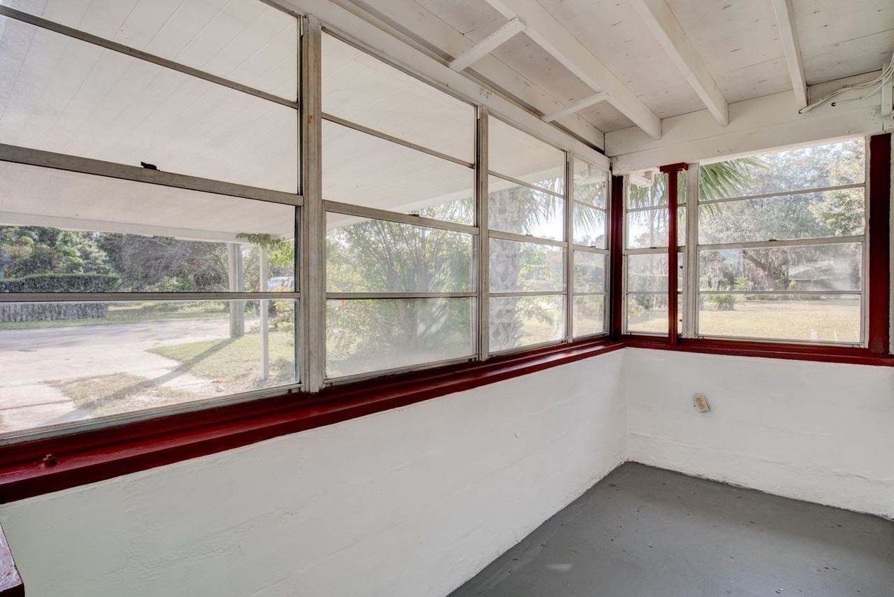 1214 Dunbar St - Photo 3 of 21