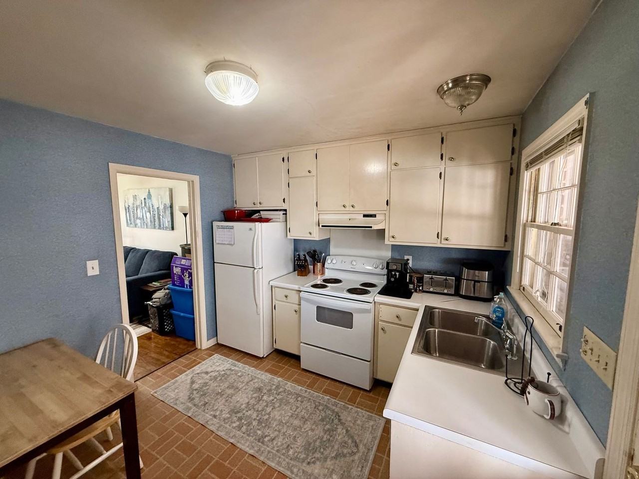 140 Harden Hill Rd - Photo 6 of 18