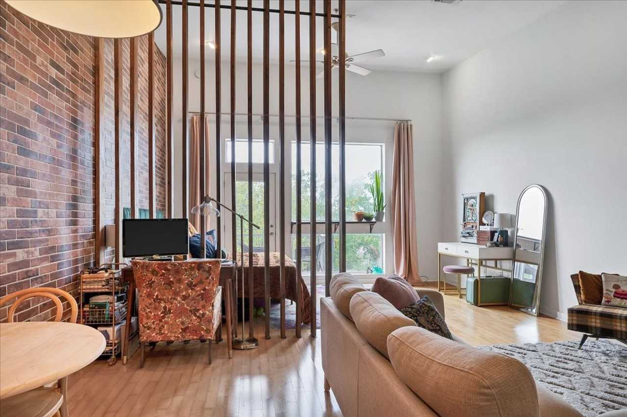 2931 E 12th St #306 - Photo 5 of 25