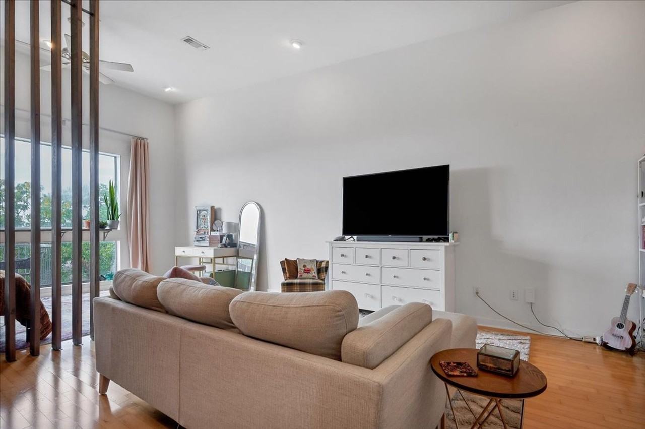 2931 E 12th St #306 - Photo 6 of 25