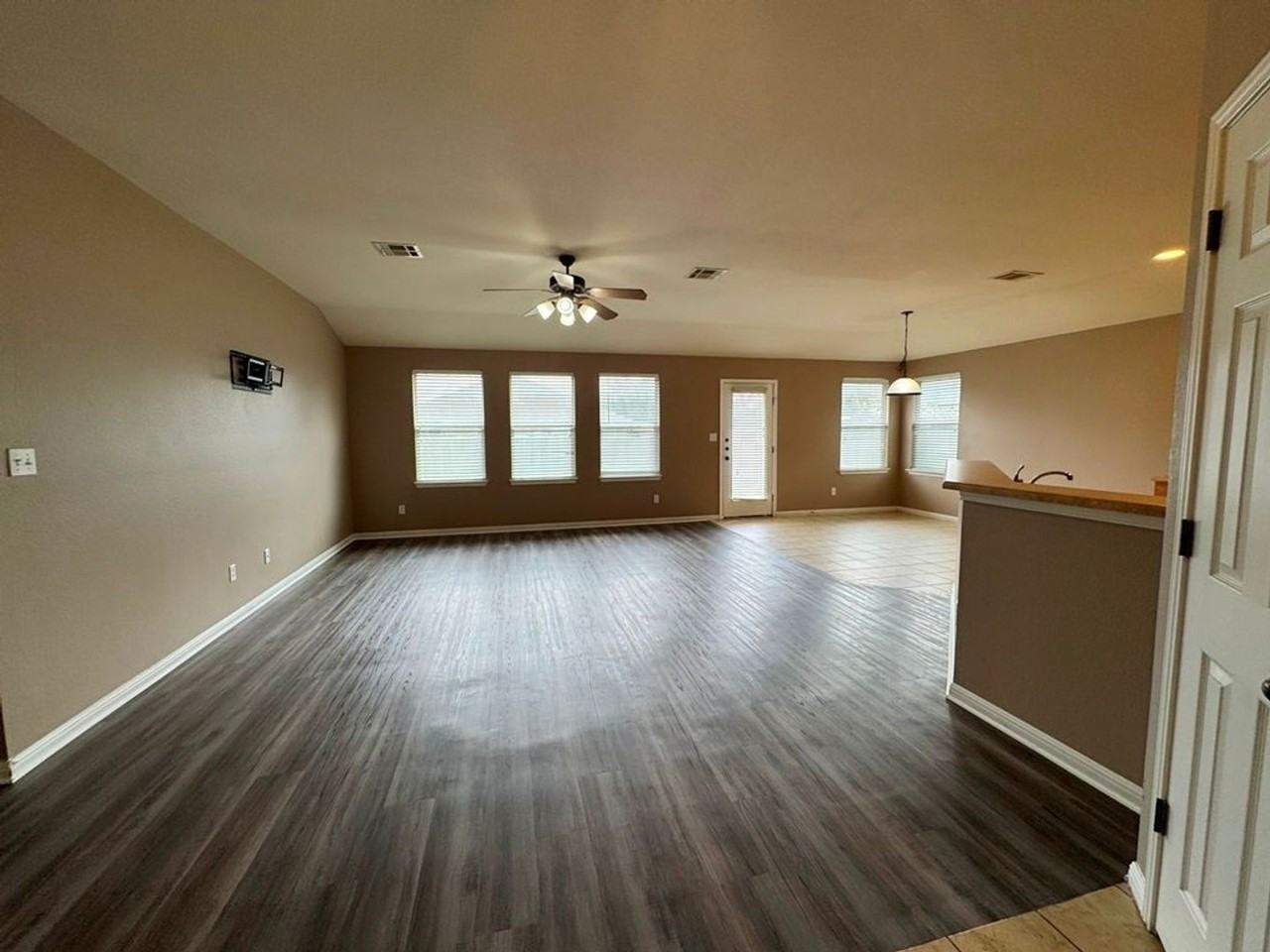 7820 Little Deer Trl - Photo 6 of 41