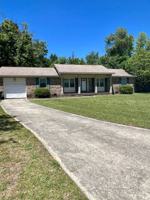 featured image of 2000 Lakebarry Cir