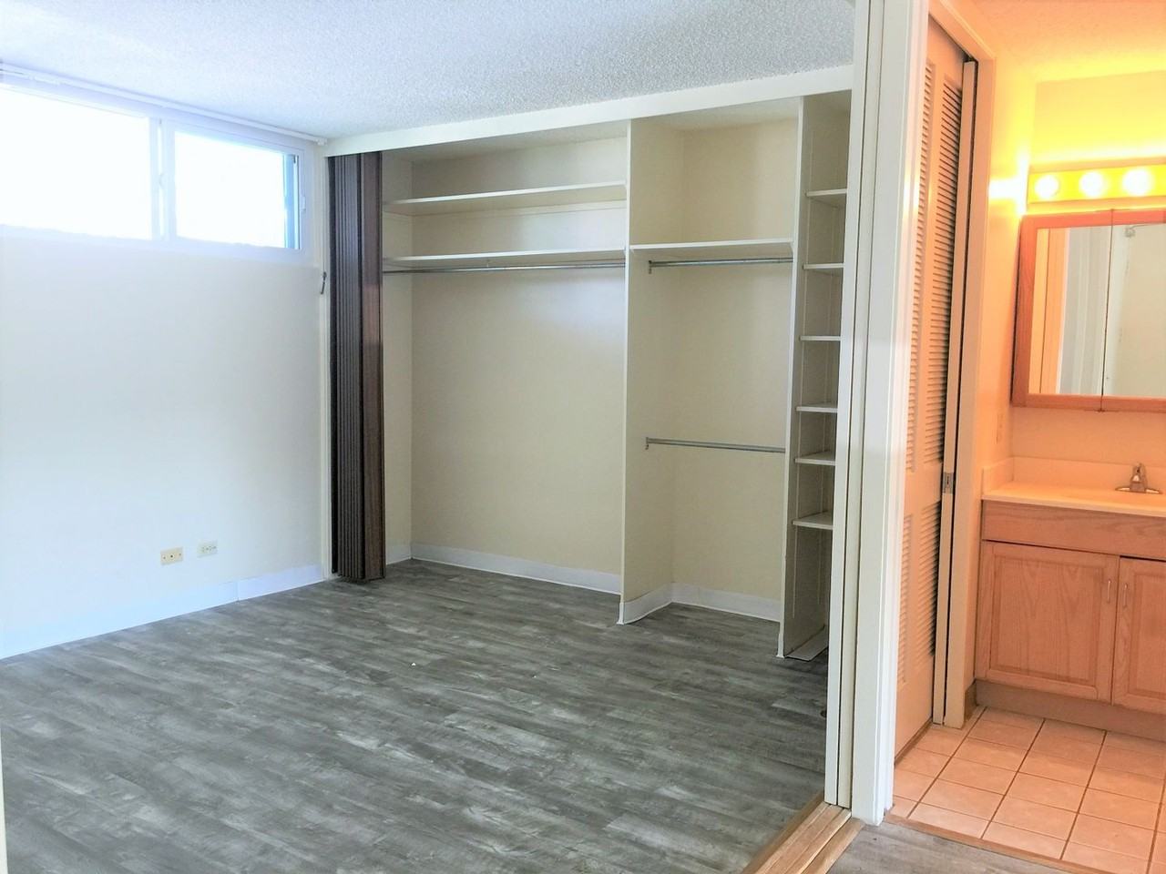 1556 Piikoi St #1706 - Photo 6 of 11