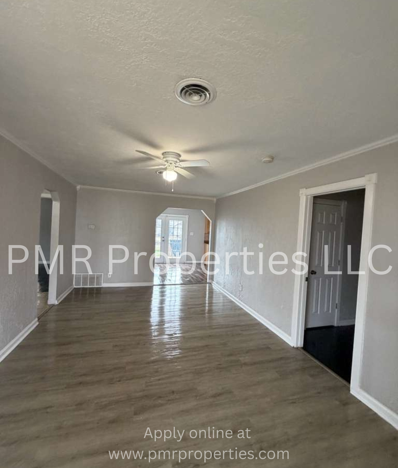 1404 Nw Andrews Ave - Photo 3 of 16