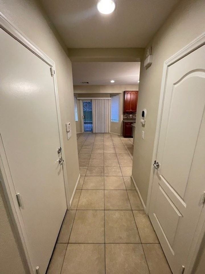 7037 Hunts Corner St - Photo 6 of 44