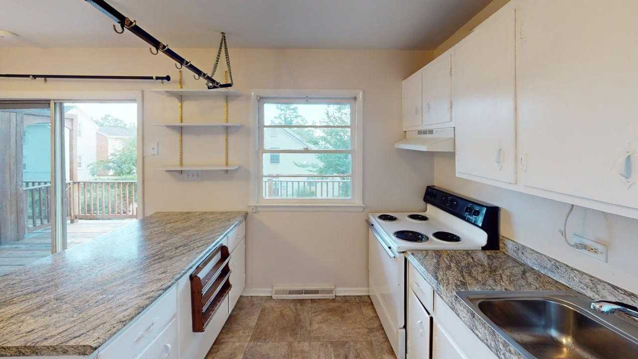 130 Apple Tree Road - Photo 4 of 23