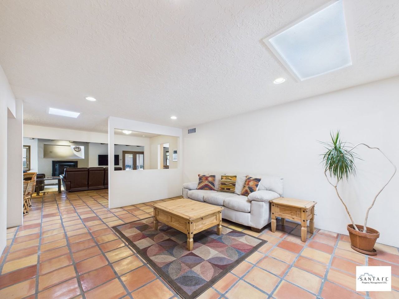 1605 Caminito Monica - Photo 4 of 24