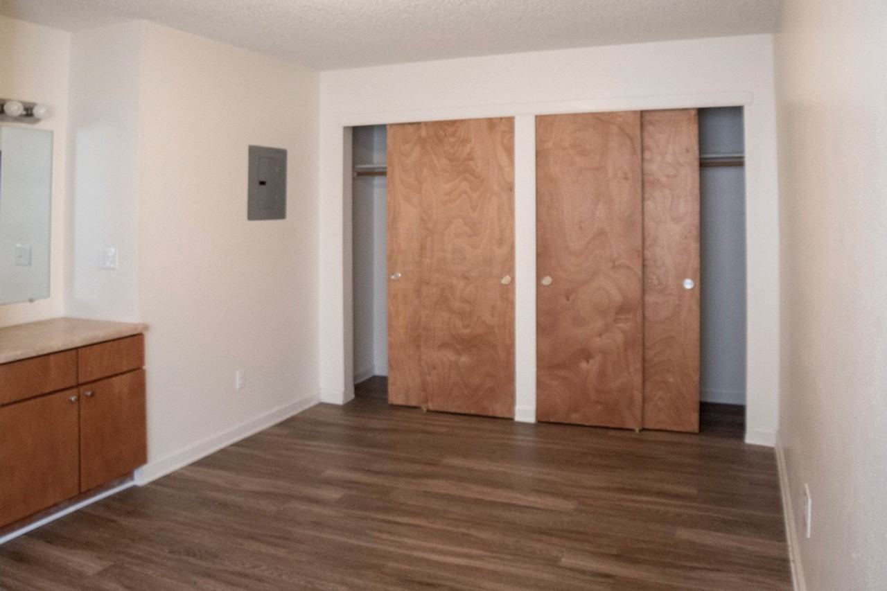 Riverfront - Photo 4 of 6