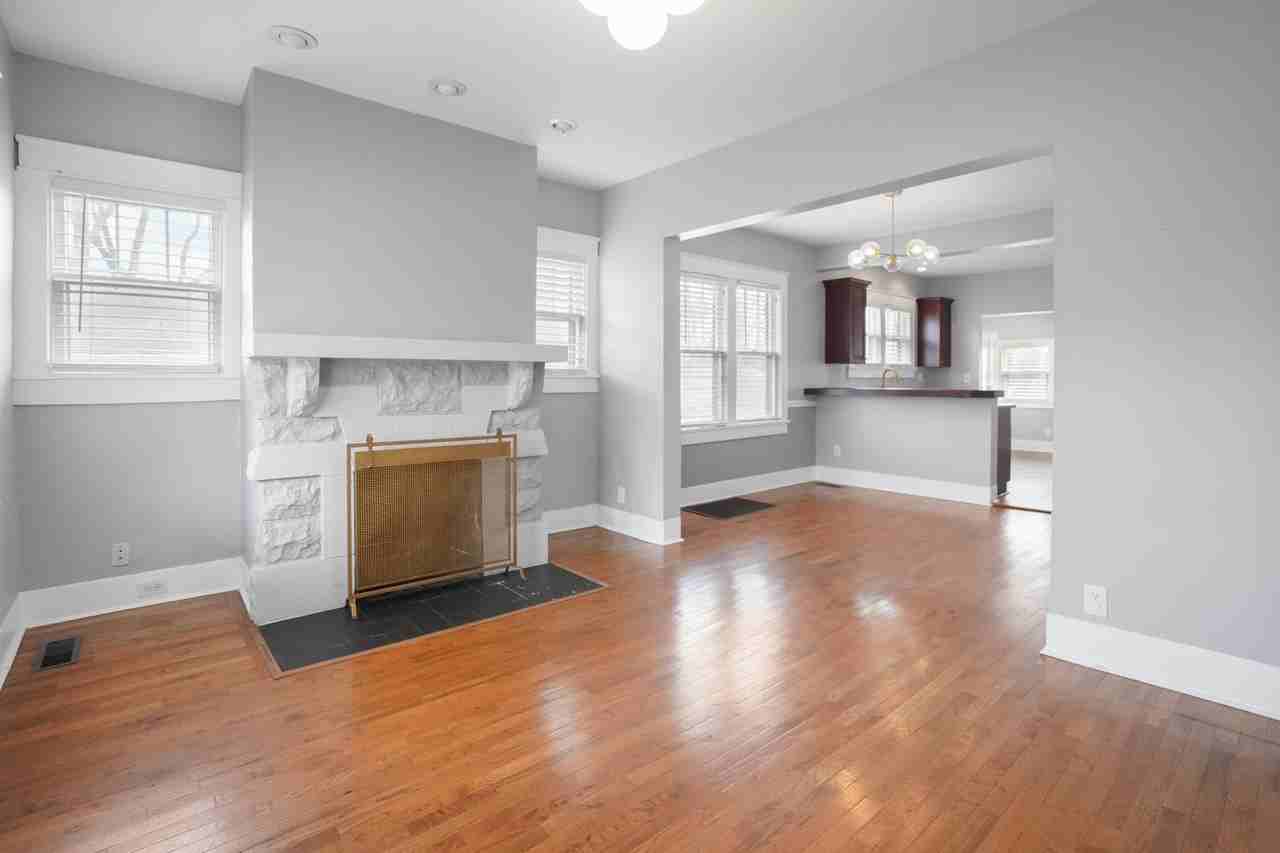 1910 Shelby Ave - Photo 4 of 25