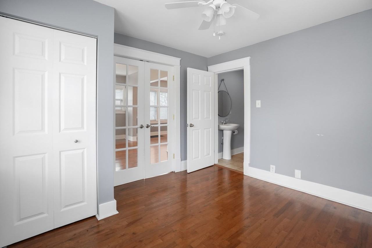 1910 Shelby Ave - Photo 7 of 25