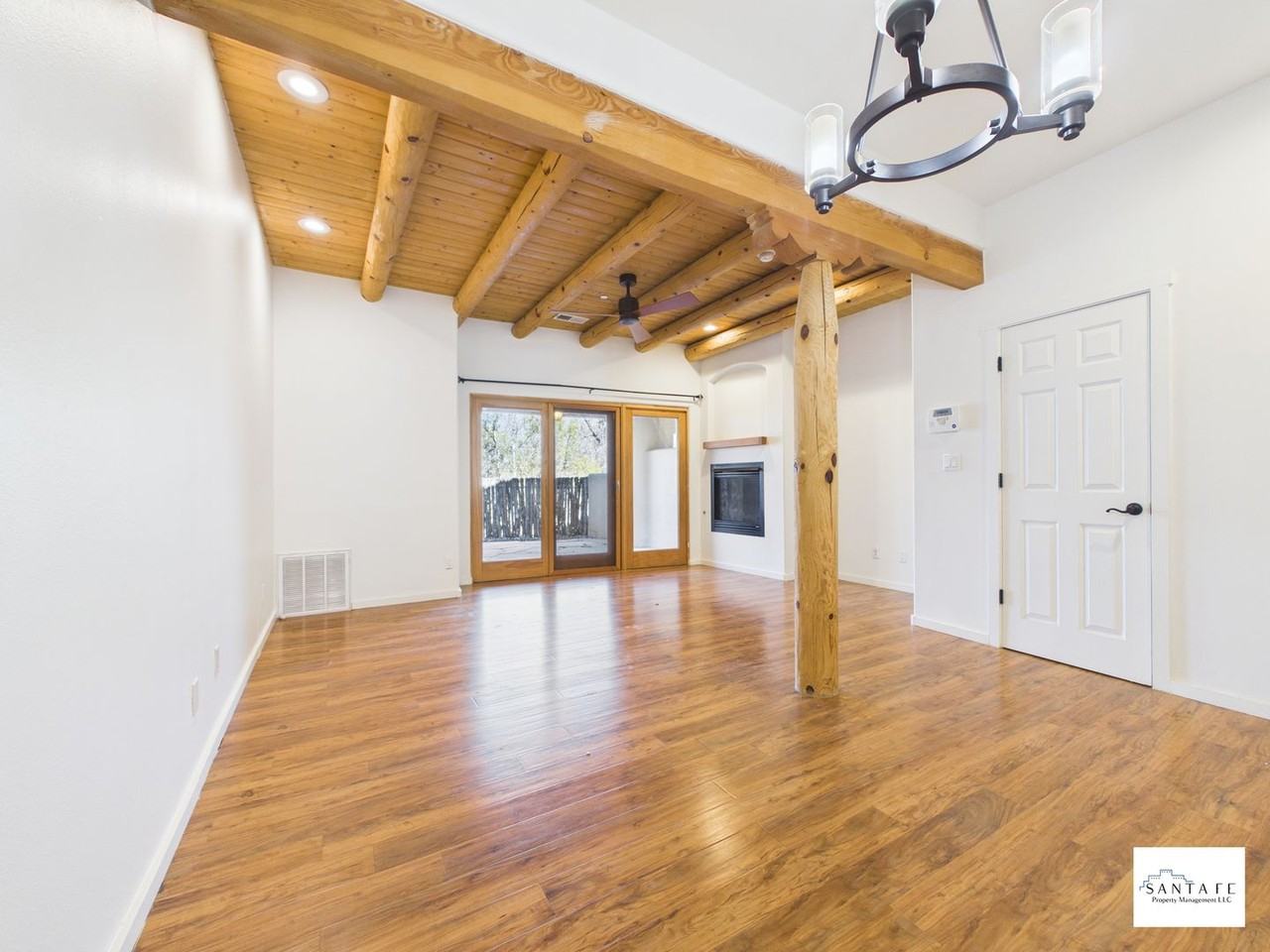 601 W San Mateo Rd #185 - Photo 2 of 26