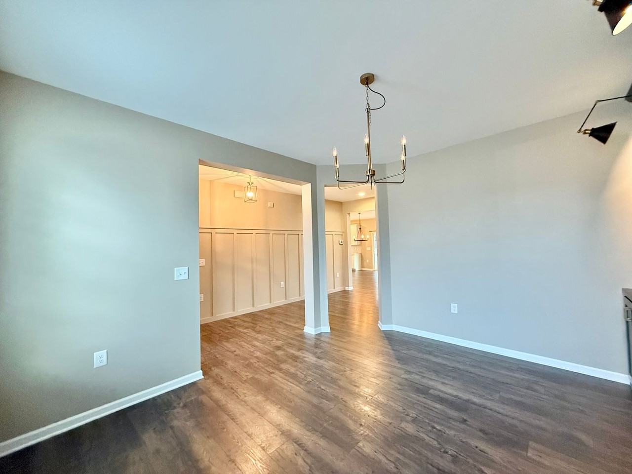 1513 Reynolds Mill Rd - Photo 5 of 32