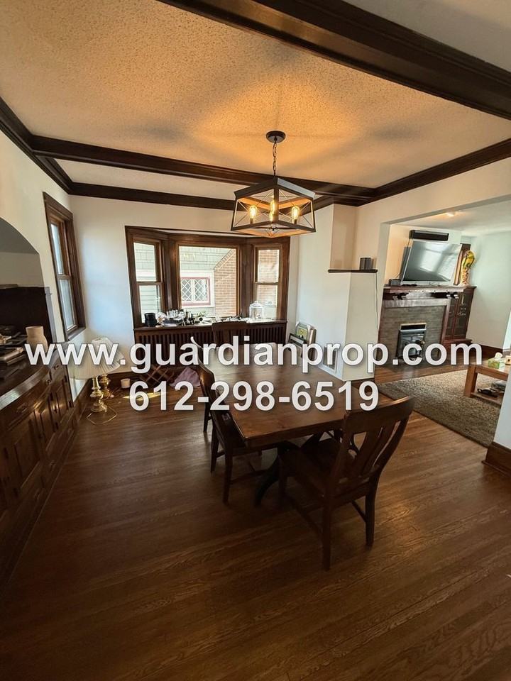 1741 Ashland Ave - Photo 7 of 23