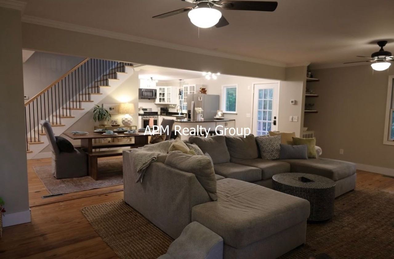 400 Mallard Dr - Photo 7 of 32