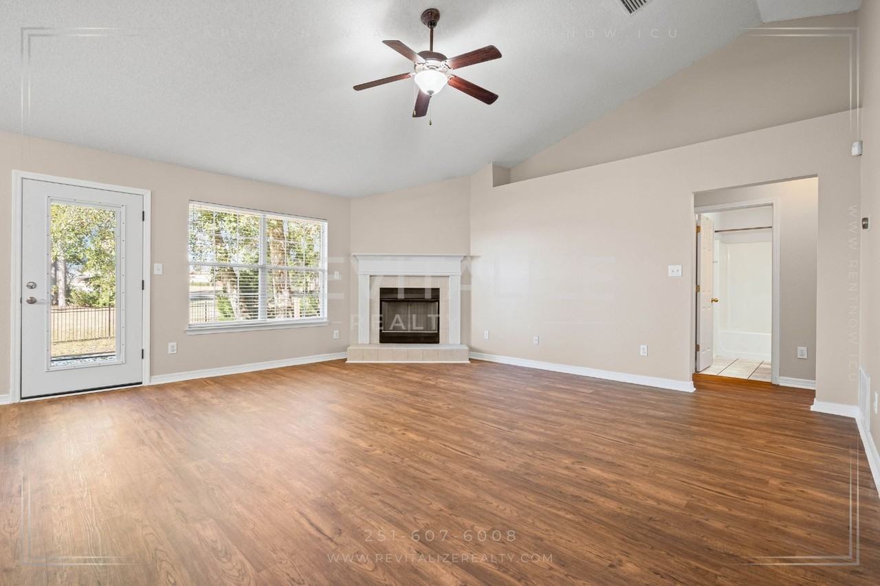 25370 Raynagua Blvd - Photo 4 of 37