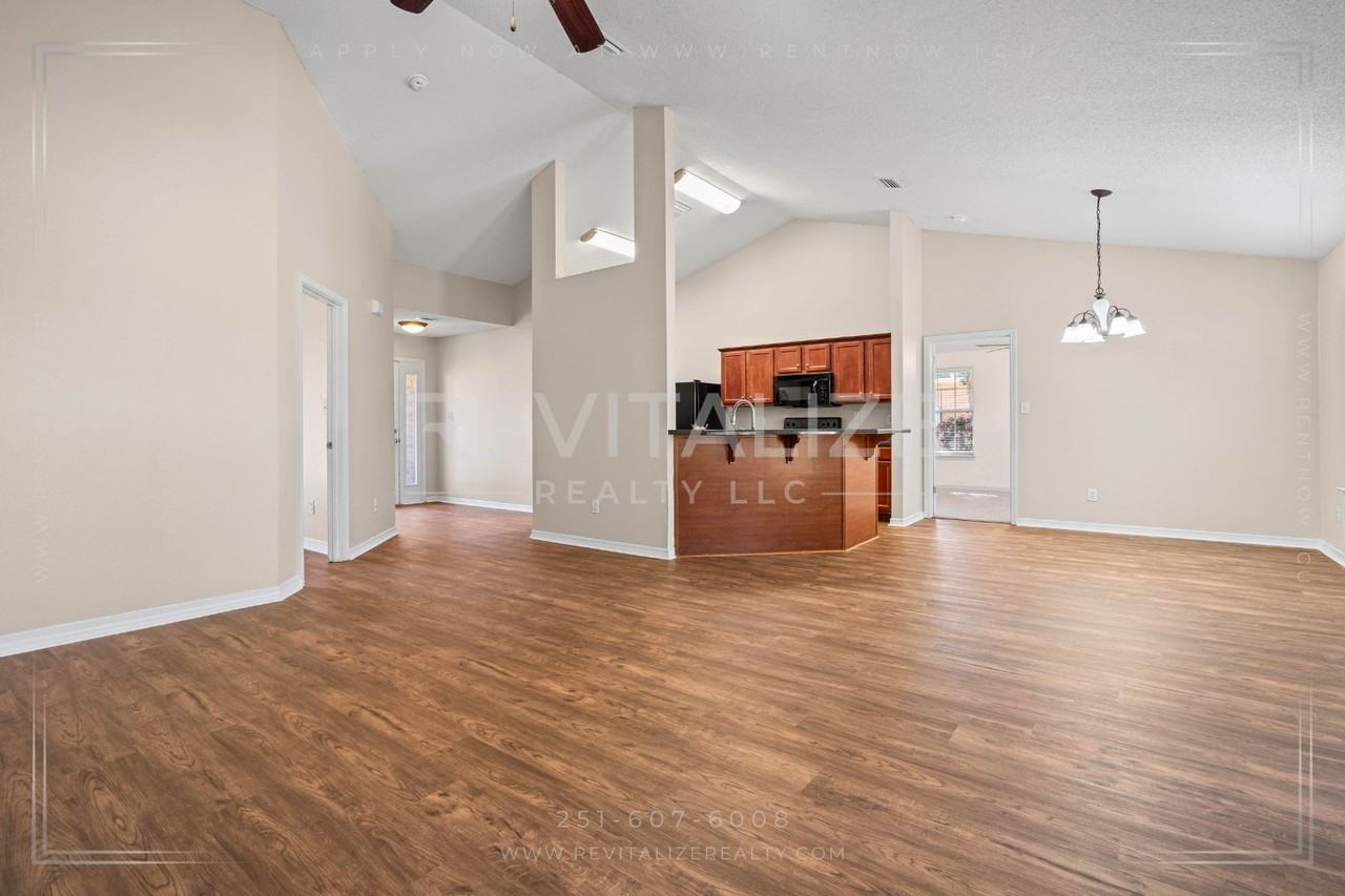 25370 Raynagua Blvd - Photo 6 of 37