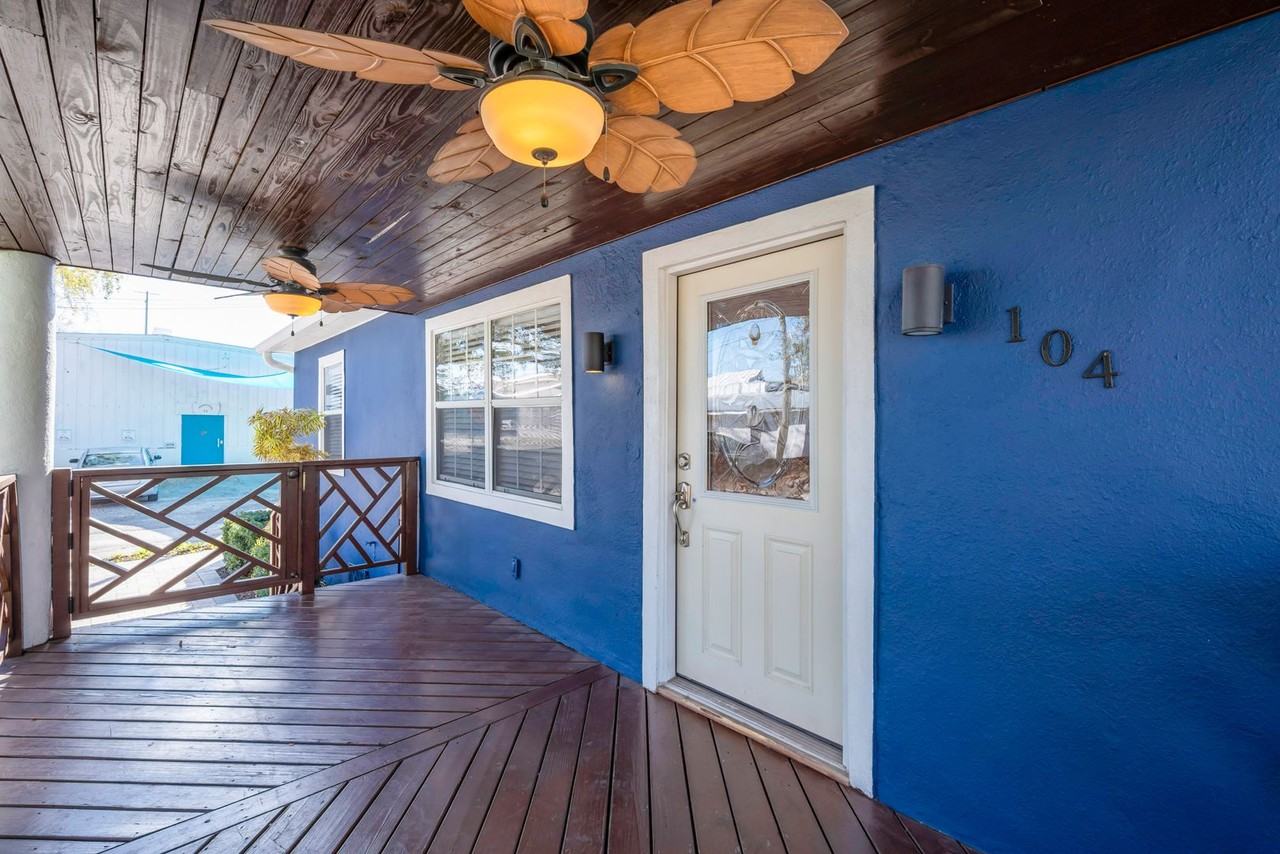 104 W Curtis St - Photo 3 of 29