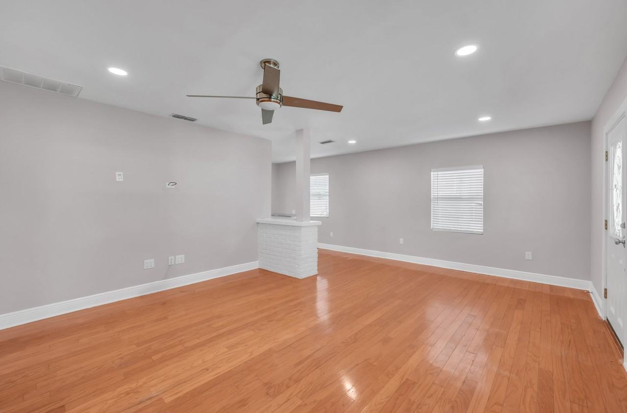 104 W Curtis St - Photo 5 of 29